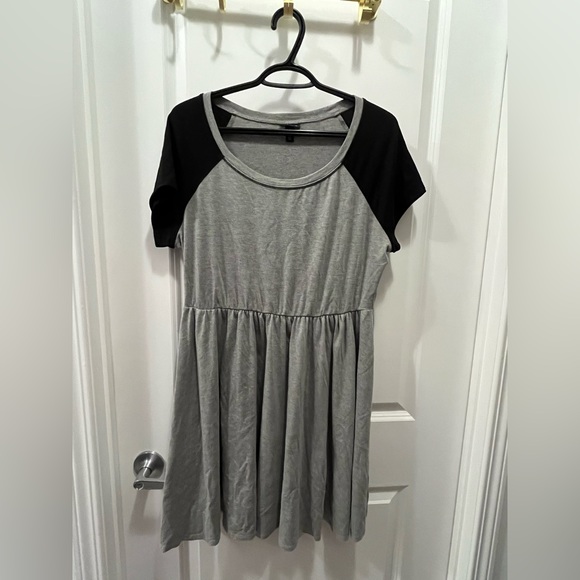 Scoop neck a line skater dress - Picture 1 of 4
